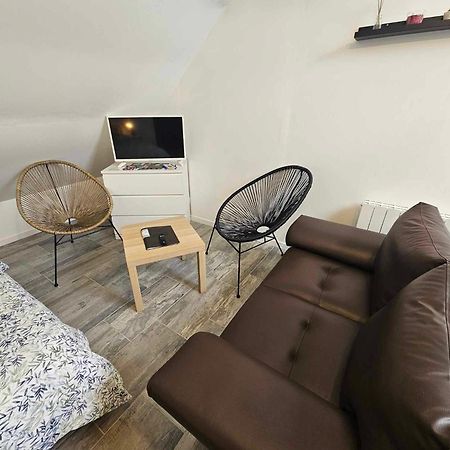 Studios Du Cedre Cuvilly Esterno foto